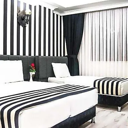 Cnr Inci Hotel 3*
