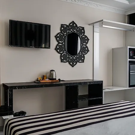 Cnr Inci Hotel 3*